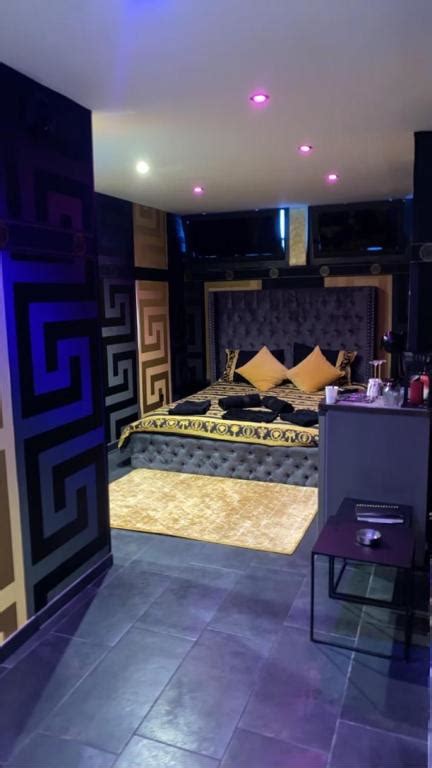 Versace room Deals & Reviews, grenoble 